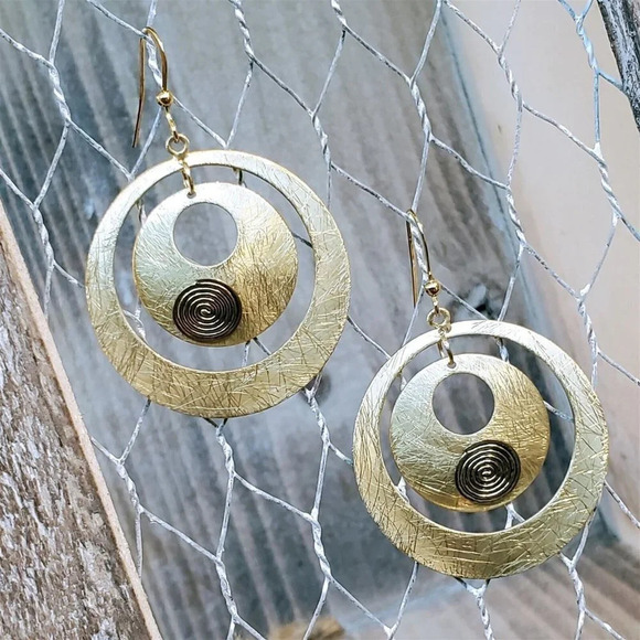 Rodeo Drive Super Lightweight Gold Plated Surgical Steel Double Hoop Earrings - Picture 8 of 11